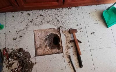 Deteção de Fuga de água e reparação no chão numa Cozinha